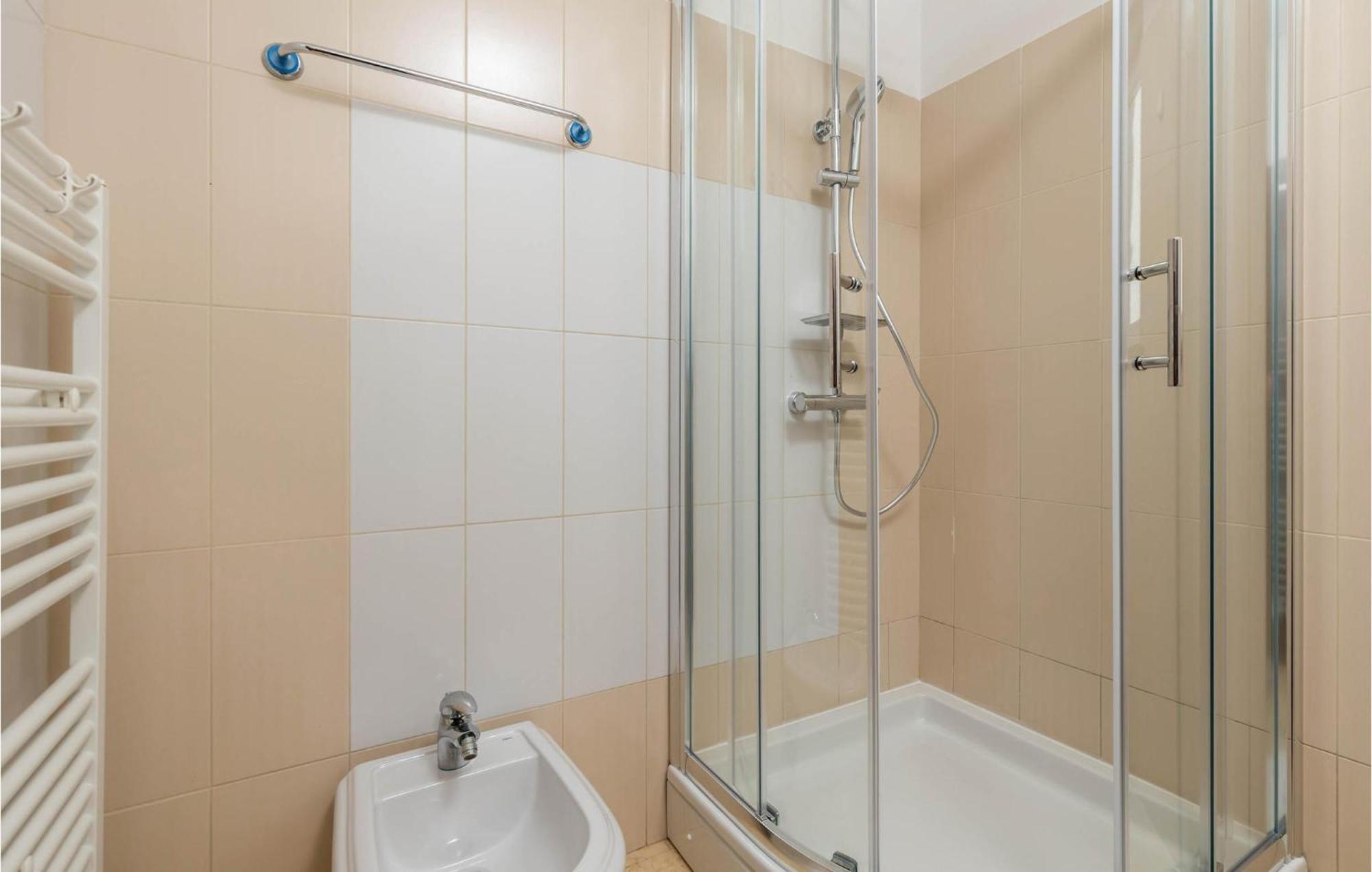 Pet Friendly Apartment In Icici With Wifi Exterior photo